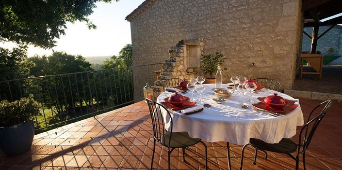 Image No.70-11 Bed Property for sale