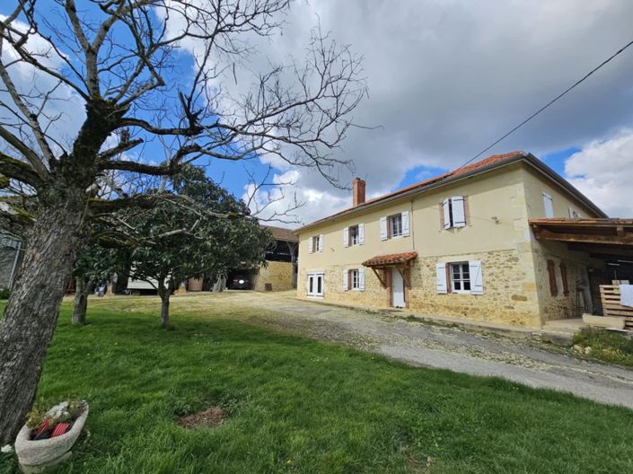 Image No.32-6 Bed House for sale