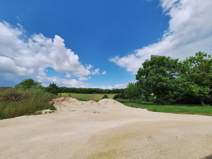 Image No.75-6 Bed House for sale