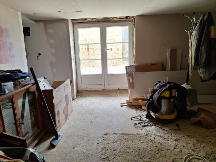 Image No.93-6 Bed House for sale