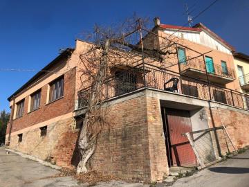1 - Castiglione del Lago, Property