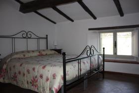 Image No.11-8 Bed Farmhouse for sale