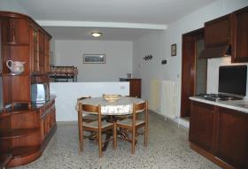 Image No.8-5 Bed Country House for sale