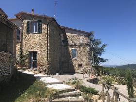 Image No.1-5 Bed Country House for sale