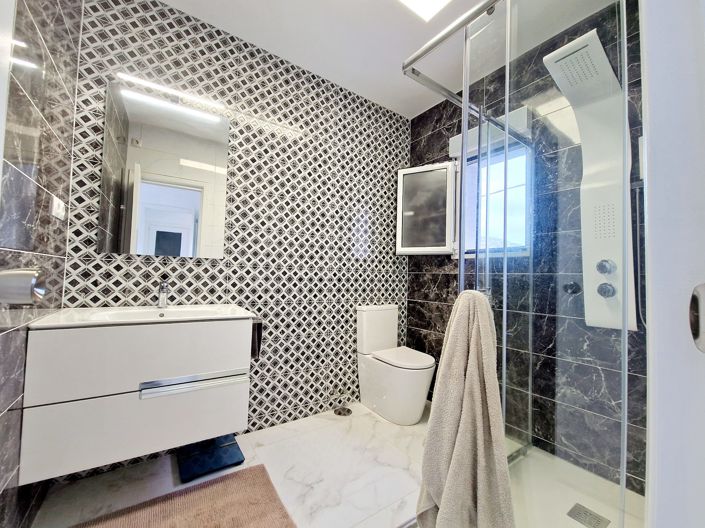 Image No.22-4 Bed Villa for sale