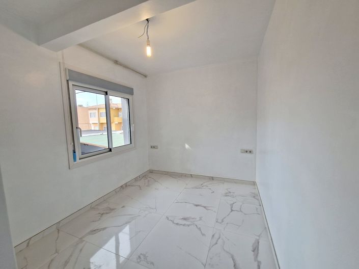 Image No.27-4 Bed Villa for sale