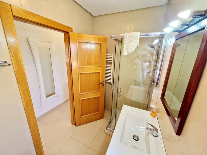 Image No.17-2 Bed Villa for sale