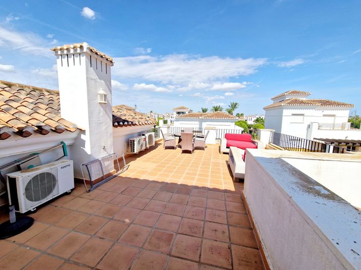 Image No.35-2 Bed Villa for sale