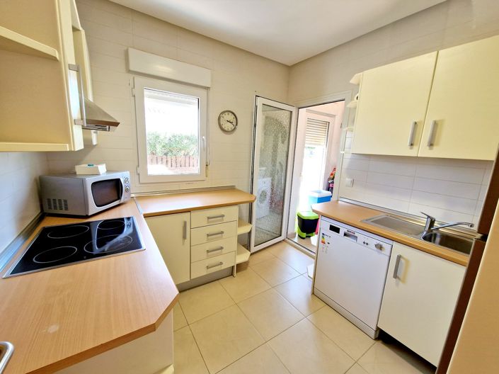 Image No.9-2 Bed Villa for sale