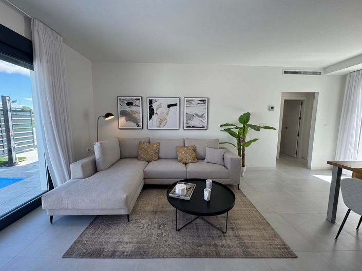 Image No.4-2 Bed Villa for sale