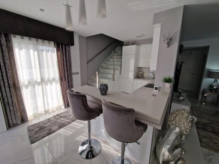 Image No.42-4 Bed Villa for sale