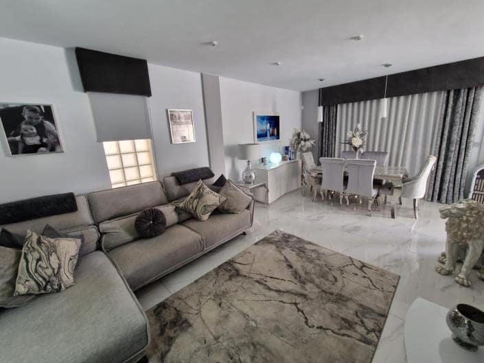 Image No.9-4 Bed Villa for sale