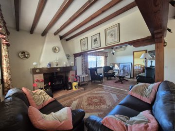 img-20250117-wa0012