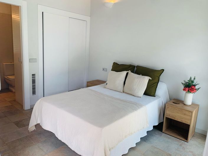 Image No.7-2 Bed Villa for sale