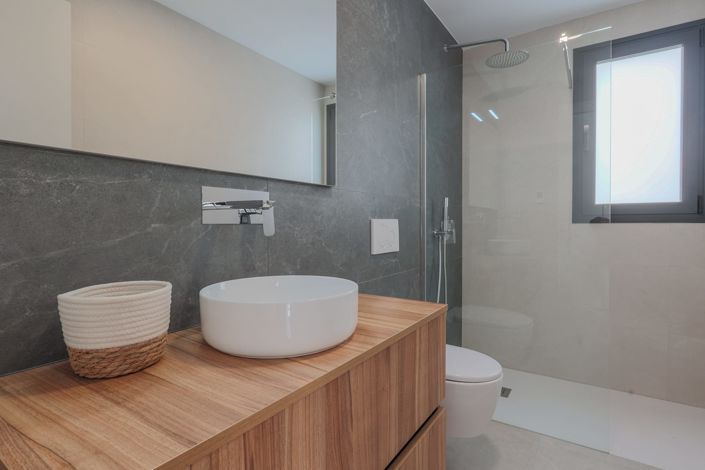 Image No.7-3 Bed Villa for sale