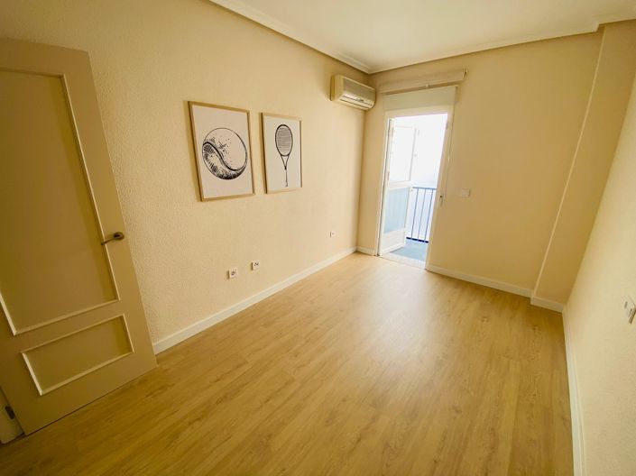 Image No.30-Villa de 3 chambres à vendre à Roldan