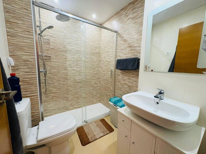 Image No.8-2 Bed Apartment for sale