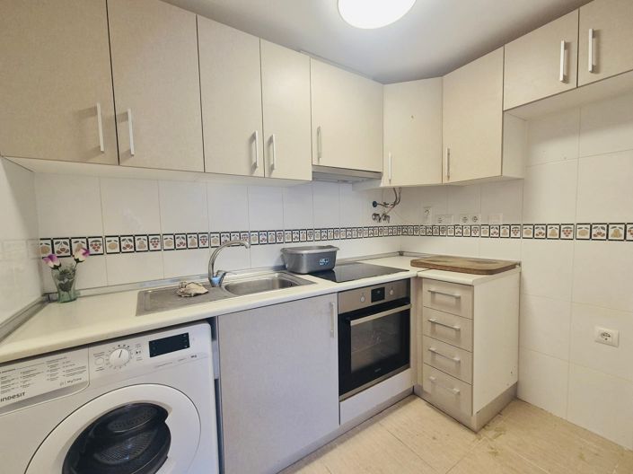 Image No.11-2 Bed Townhouse for sale