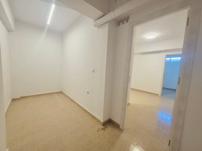 Image No.19-2 Bed Townhouse for sale