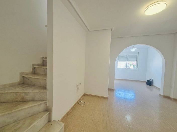 Image No.22-2 Bed Townhouse for sale