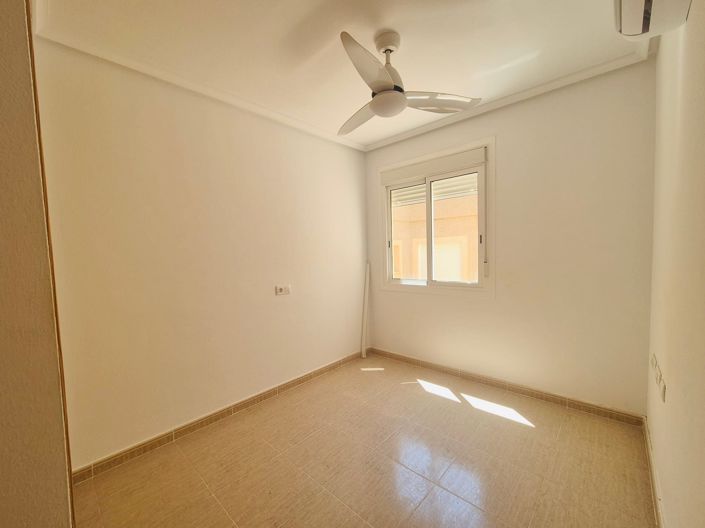 Image No.24-2 Bed Townhouse for sale