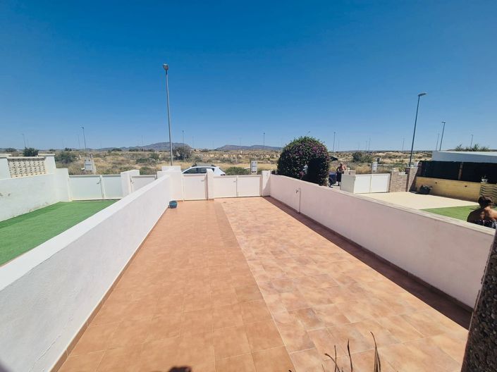 Image No.5-2 Bed Townhouse for sale