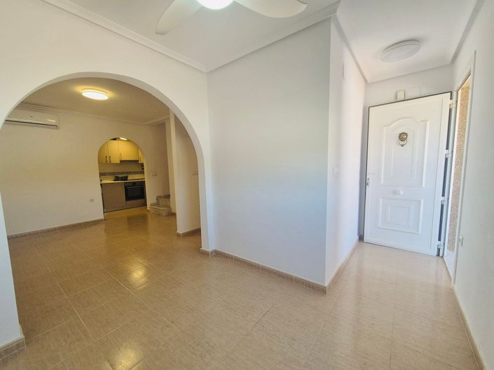 Image No.8-2 Bed Townhouse for sale