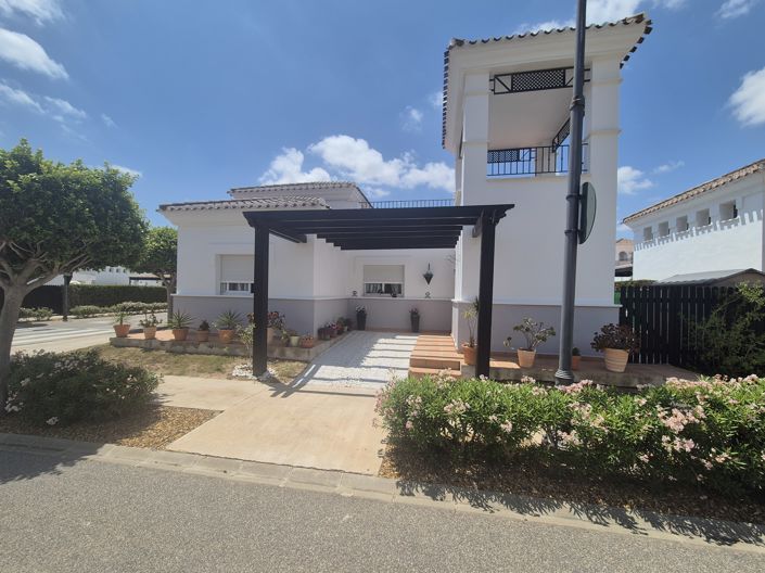 Image No.1-3 Bed Villa for sale