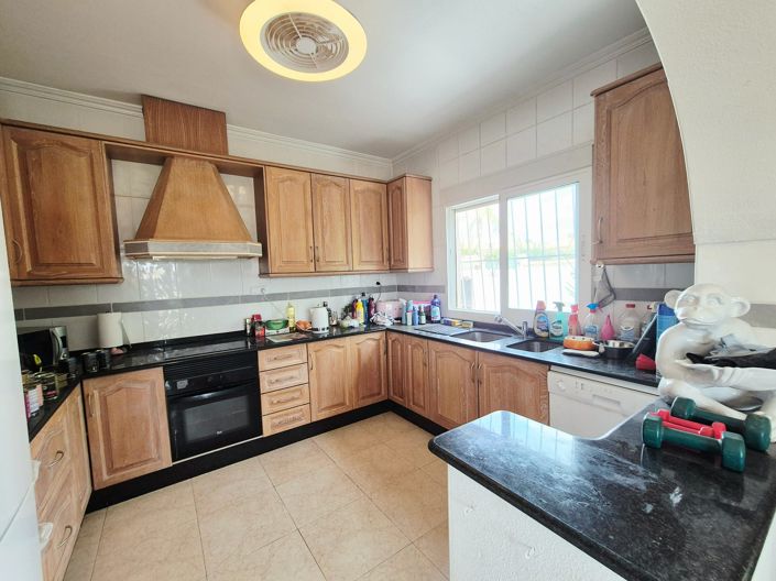 Image No.13-3 Bed Villa for sale