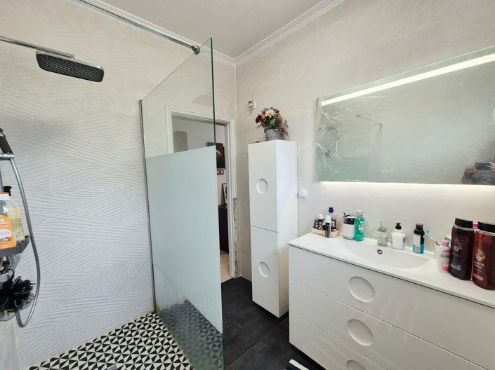 Image No.16-3 Bed Villa for sale