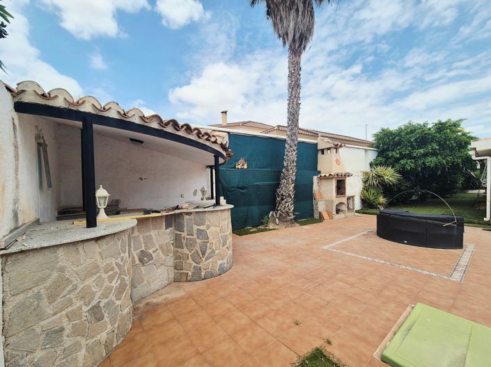 Image No.32-3 Bed Villa for sale