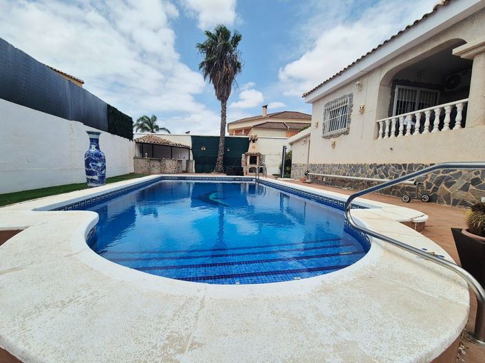 Image No.4-3 Bed Villa for sale