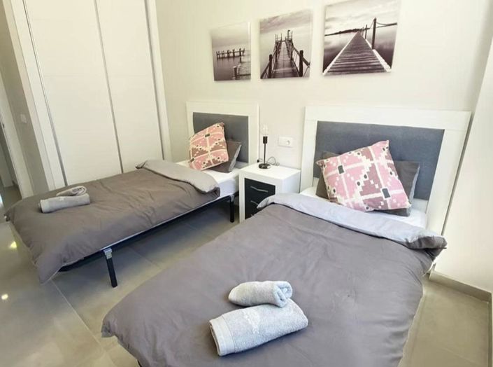 Image No.10-2 Bed Apartment for sale