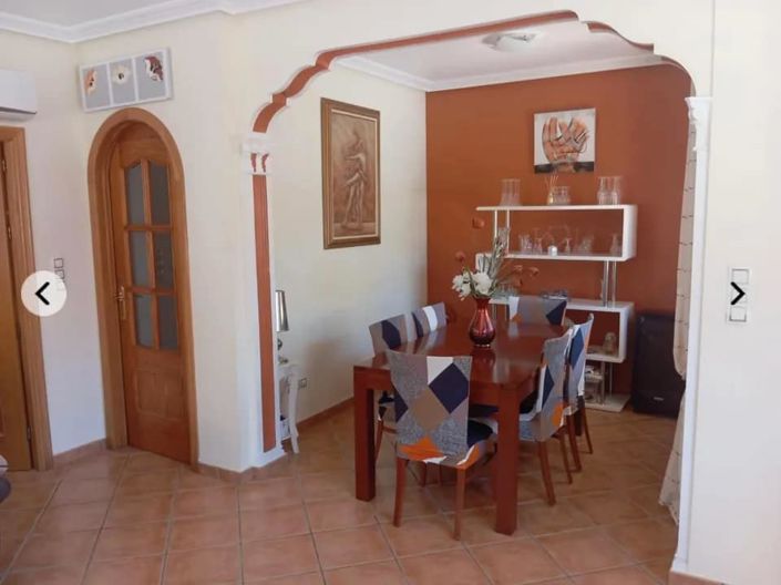 Image No.12-3 Bed Townhouse for sale