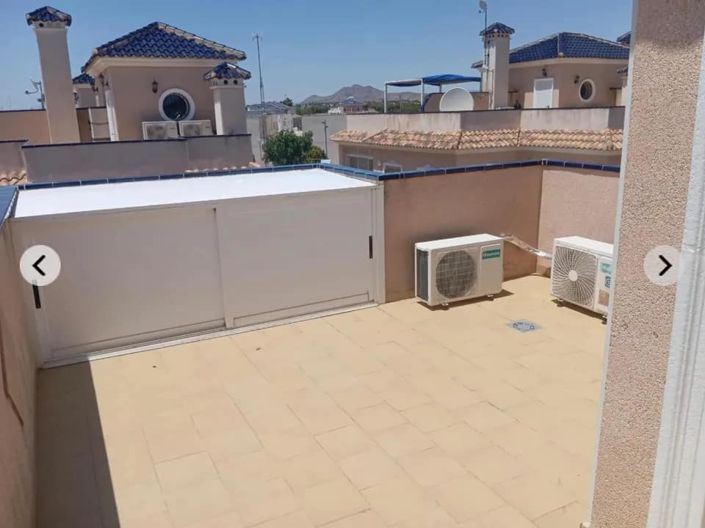 Image No.31-3 Bed Townhouse for sale