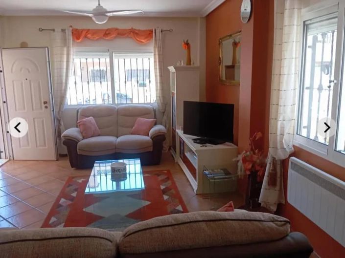 Image No.8-3 Bed Townhouse for sale