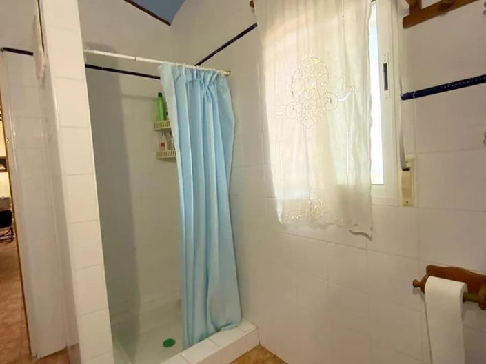 Image No.16-3 Bed Country House for sale