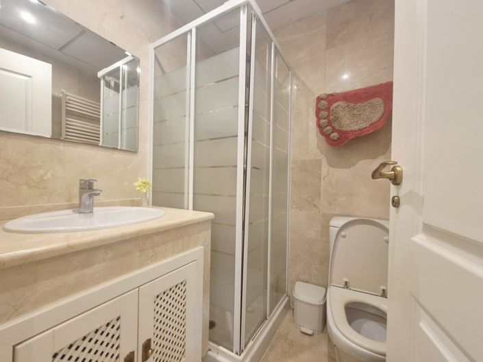 Image No.19-3 Bed Apartment for sale