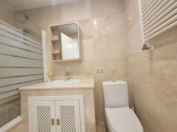 Image No.23-3 Bed Apartment for sale