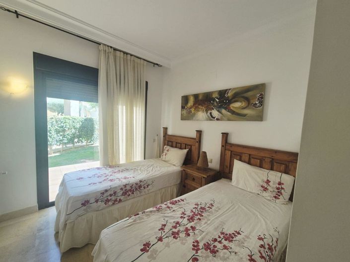 Image No.25-3 Bed Apartment for sale