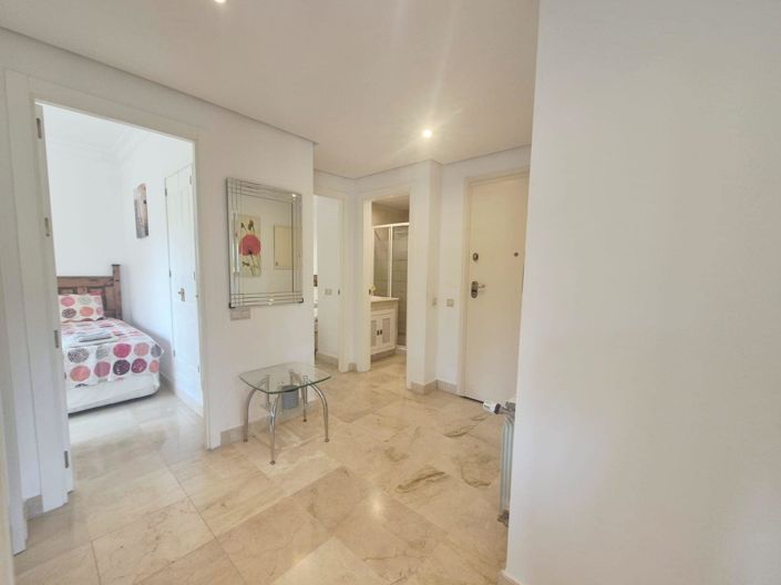 Image No.8-3 Bed Apartment for sale