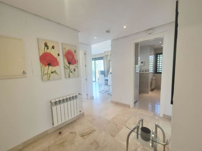 Image No.9-3 Bed Apartment for sale