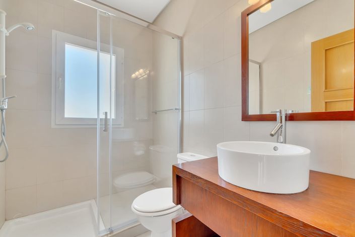 Image No.17-3 Bed Villa for sale