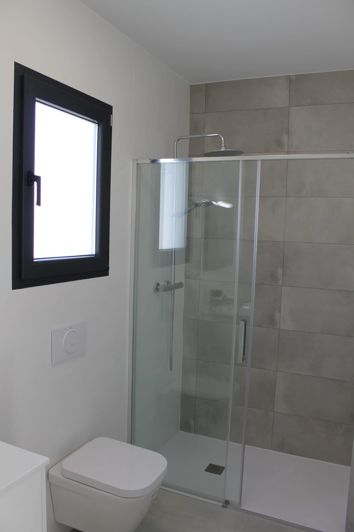 Image No.27-3 Bed Villa / Detached for sale