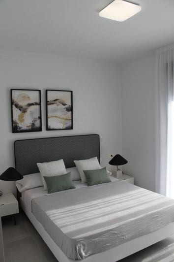 Image No.35-3 Bed Villa / Detached for sale