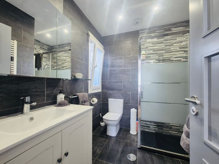 Image No.15-3 Bed Villa for sale