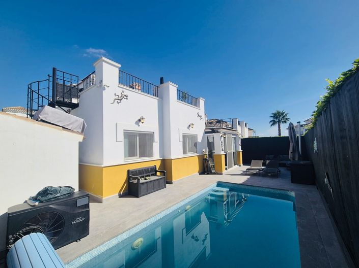 Image No.27-3 Bed Villa for sale