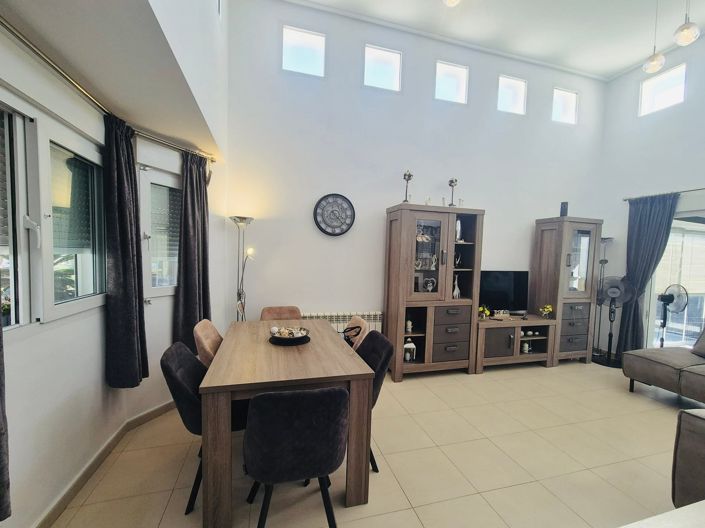 Image No.4-3 Bed Villa for sale