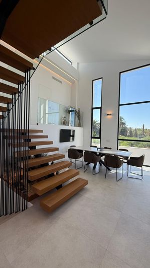 Image No.3-4 Bed Villa for sale