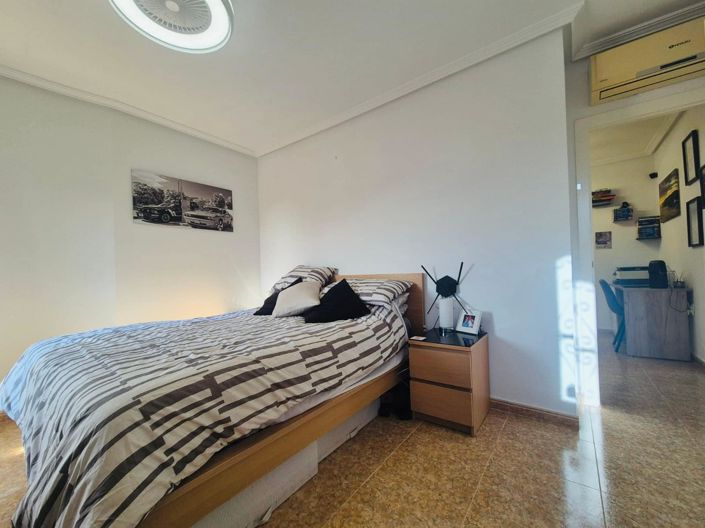 Image No.17-2 Bed Villa for sale